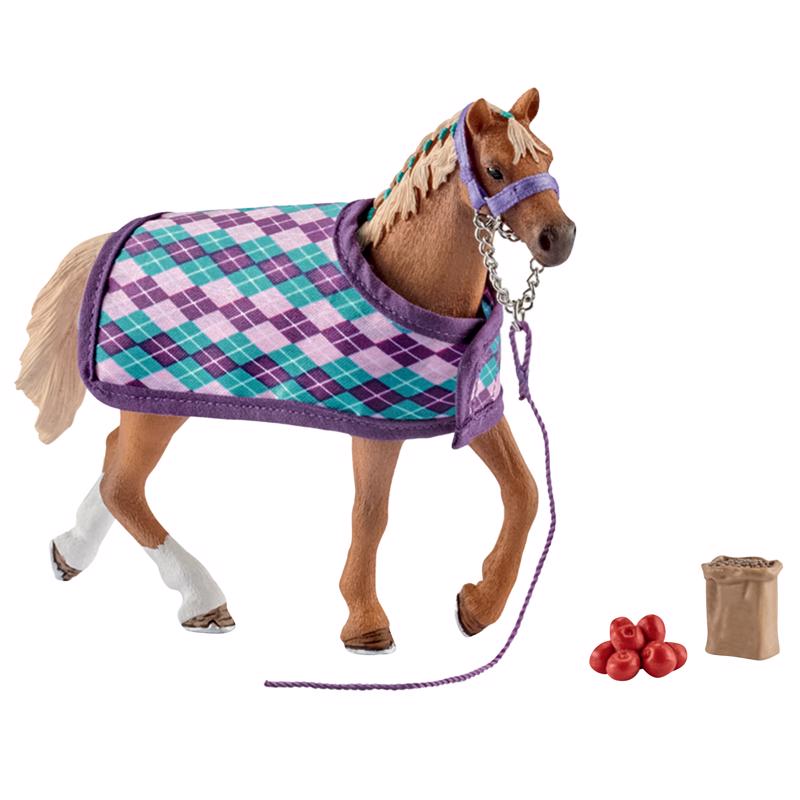 SCHLEICH进口代理批发 Schleich Horse Club 英国纯种马带毛毯玩具塑料多彩 5 件套